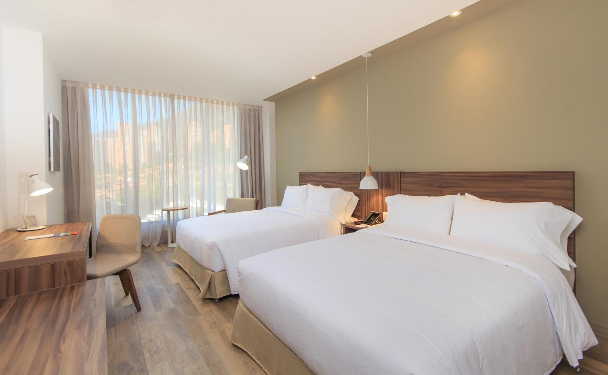 Novotel Medellin El Tesoro Eksteriør billede A room at the hotel