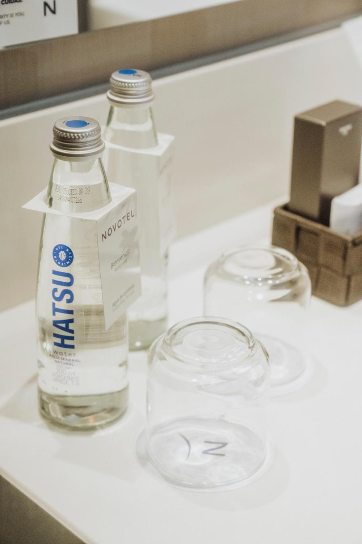 Novotel Medellin El Tesoro Eksteriør billede Hatu water